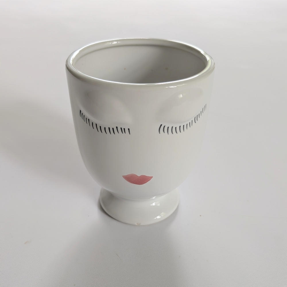Chic White Face Vase - Medium Size Only